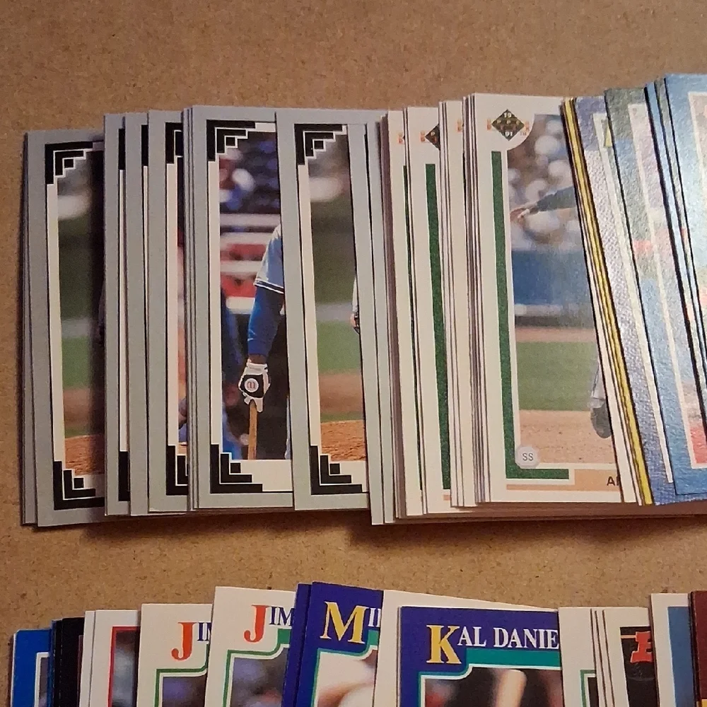 Baseball Trading Card Collection - Picture 5 of 6